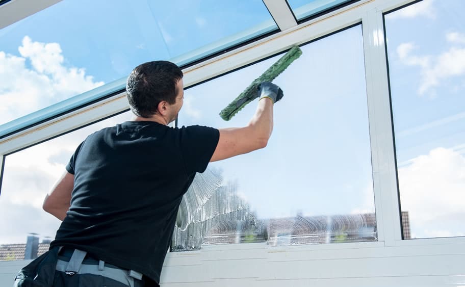 Professionelle Fensterreinigung | Saubere Fenster & Glasflächen